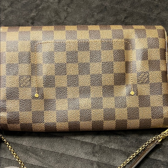 Luis Vuitton Damier Ebene Favorite MM👜⭐️ - Picture 10 of 11